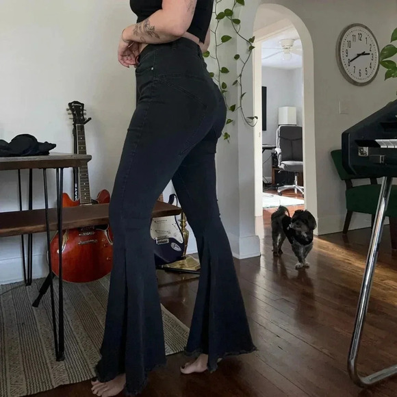 ARULA Pants - Arula Black Flare Pants Size 10